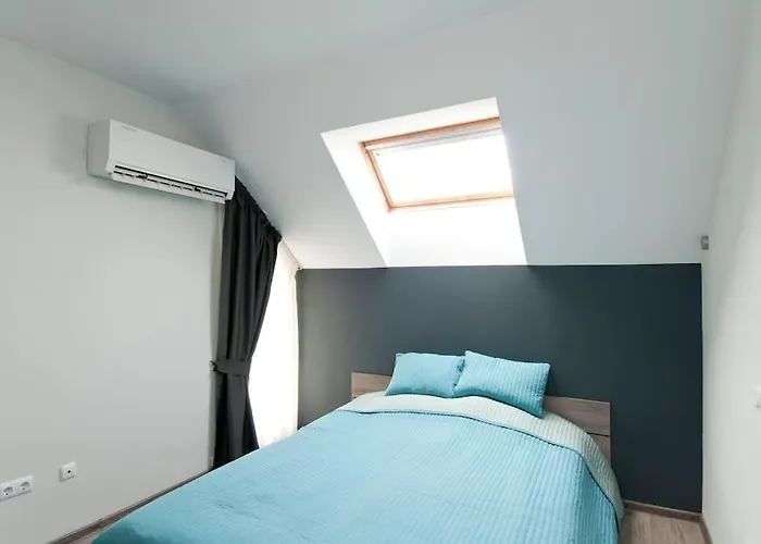 Sofia Top Apartments סופיה